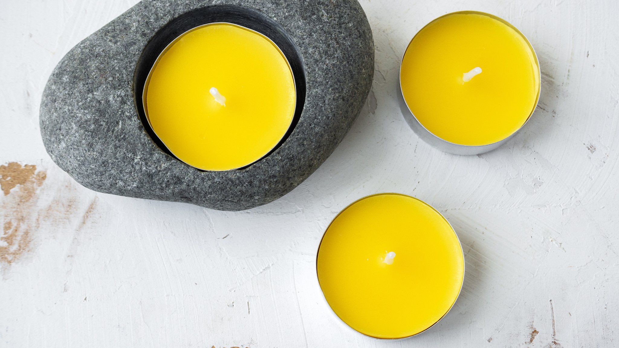 Citronella outdoor mosquito repellent candles